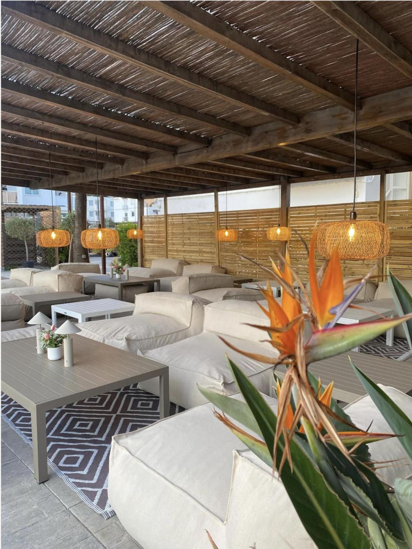 Apartamentos Ses Veles Cala Llonga  Bagian luar foto